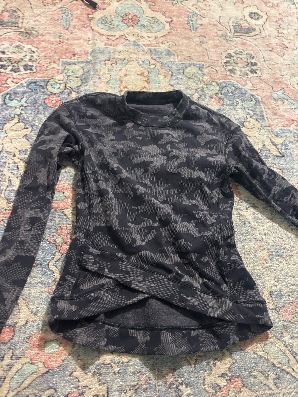 lululemon athletica Long-Sleeve Camo Performance Top - Black & Gray
